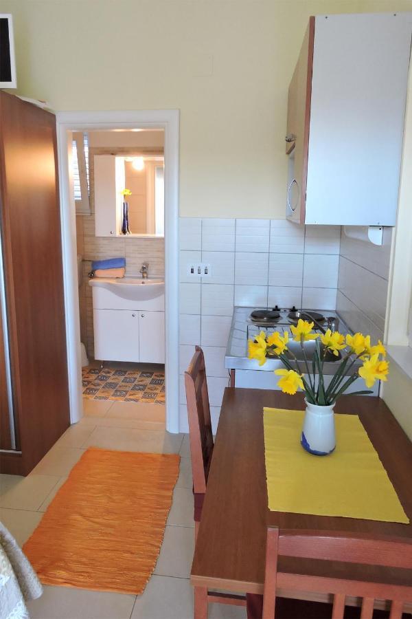 Apartments By The Sea Veli Rat, Dugi Otok - 436 Dış mekan fotoğraf